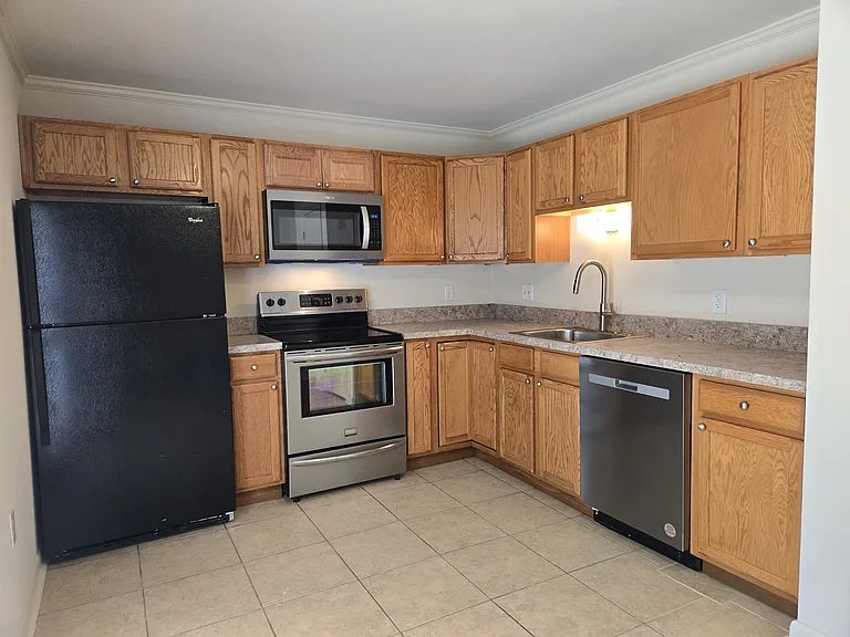 919 Anvil Rd — Photo 5