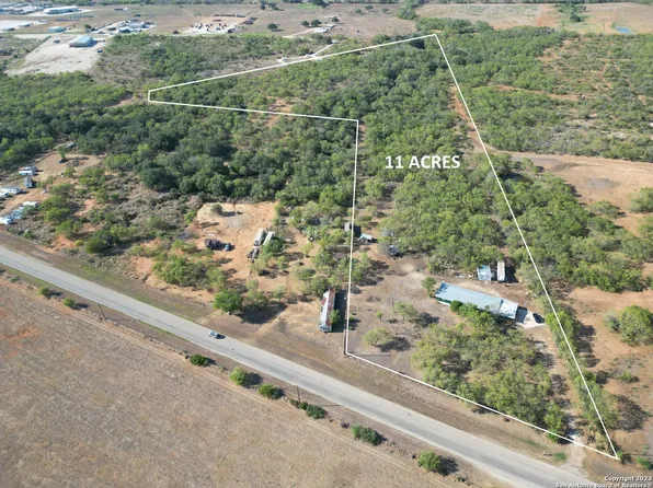 1155 CORGEY RD, Pleasanton, TX 78064