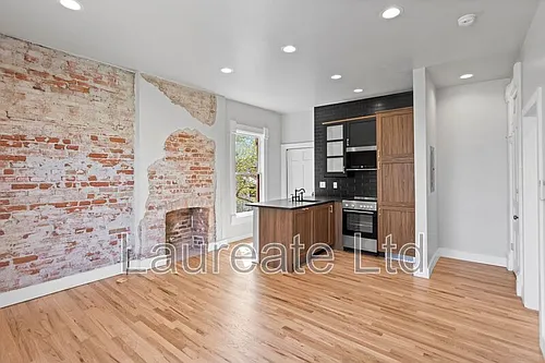 2224 E 14th Ave #3 Photo 1