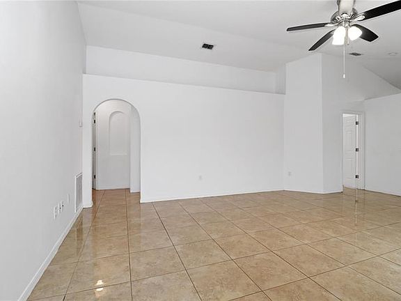 4th image of 10437 Opus Dr