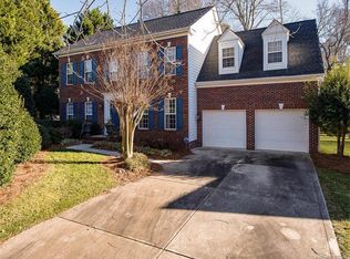 7430 Harrisonwoods Pl, Charlotte, NC 28270