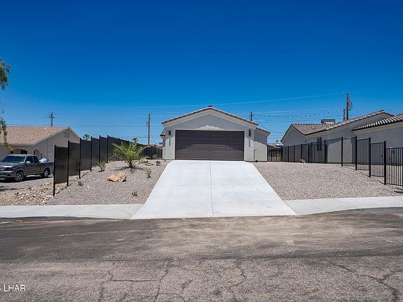 2nd image of 3025 Palisades Dr #A