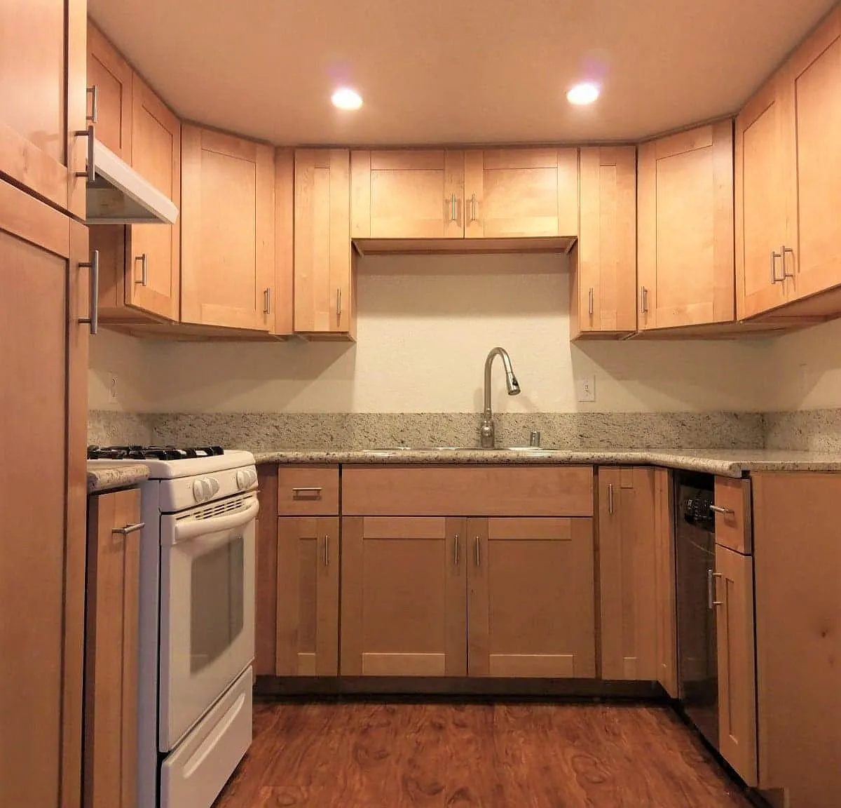 2030 Indiana St — Photo 1