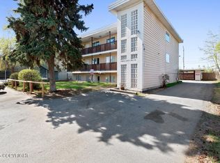 3608 Lois Dr, Anchorage, AK 99517