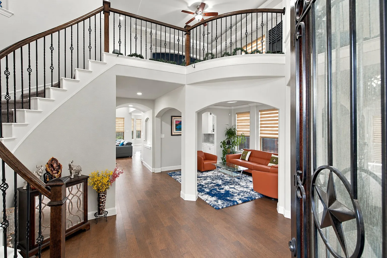 5 bed, 4168 sqft, $4,700 — Photo 3