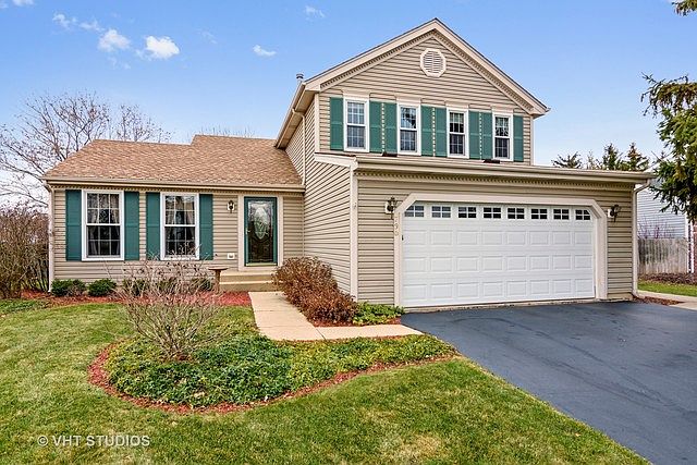 1st image of 790 Waterford Ct