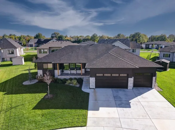 1712 Summerchase Pl, Derby, KS 67037