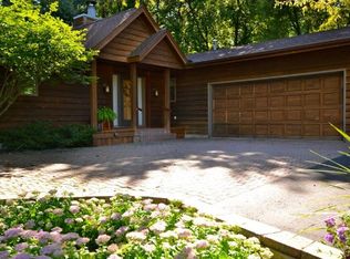 554 Little Canada Rd E, Little Canada, MN 55117