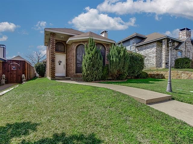 1st image of 1806 Green Oak Dr