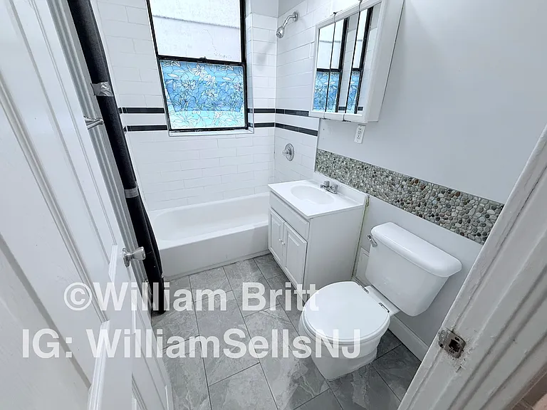 266 Beech St #4 — Photo 6