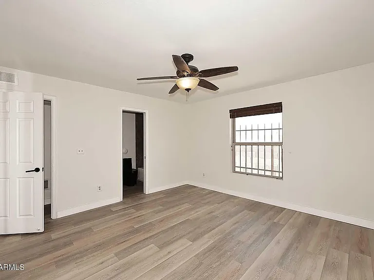 15801 N 29th St #20 — Photo 16