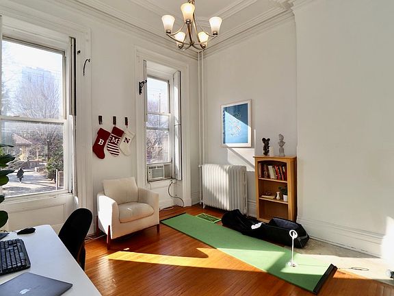 2nd image of 270 Montgomery St APT 2