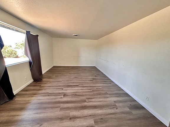 5th image of 28057 Washington Ave