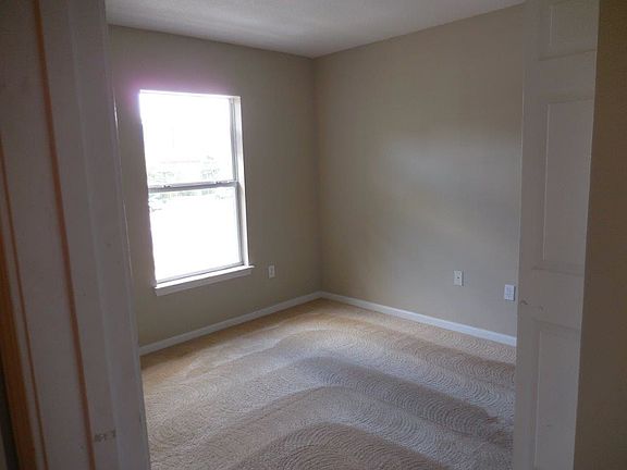3rd image of 3640 Kirkpatrick Cir Unit 10