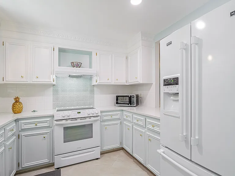 900 Jasmine Ln — Photo 11