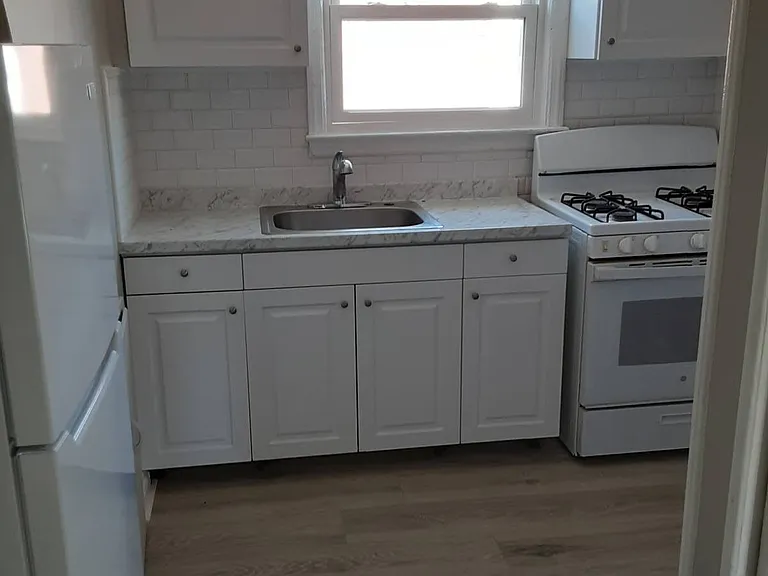 118-96 Riverton St #2 — Photo 13