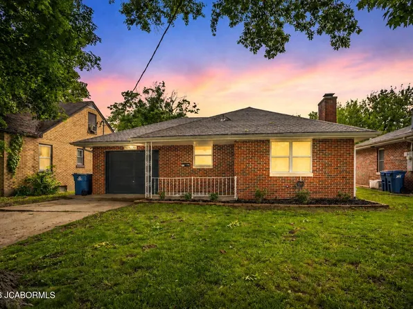 131 Riverside Dr, Jefferson City, MO 65101