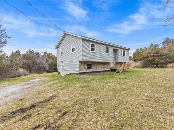 12 Eagle Camp Road, South Hero, VT 05486