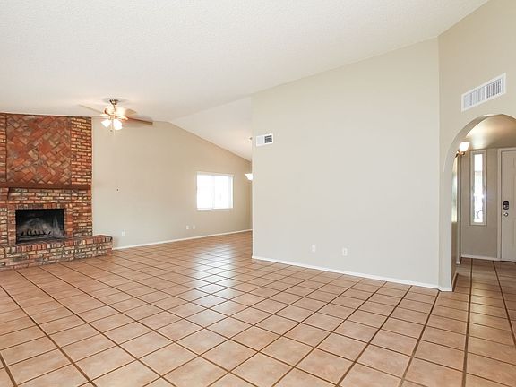4th image of 18433 N 2nd Dr