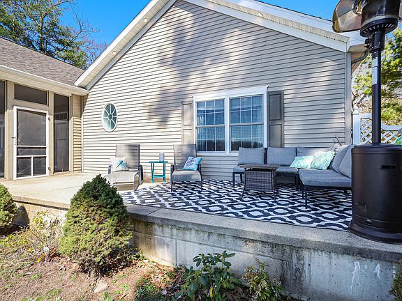 3rd image of 8441 N Horsehead Lake Dr