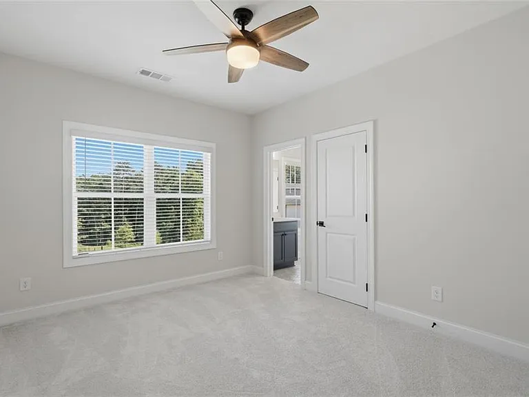 401 Oakleigh Ave — Photo 26