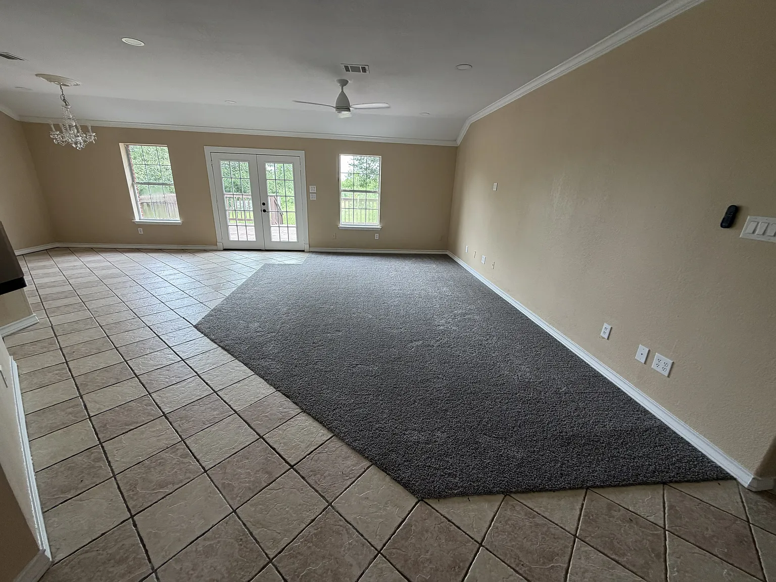 3 bed, 2500 sqft, $2,500 — Photo 3