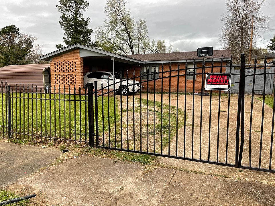 Front gate