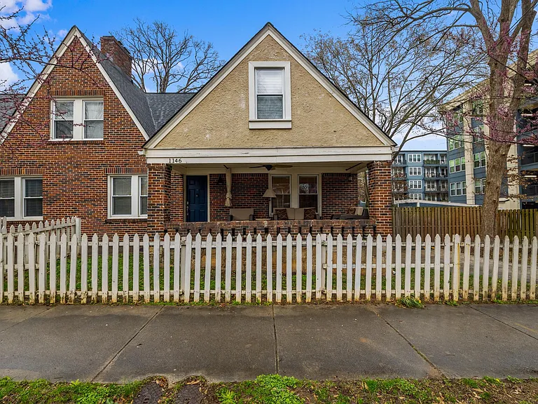 1146 Wade St NE — Photo 8