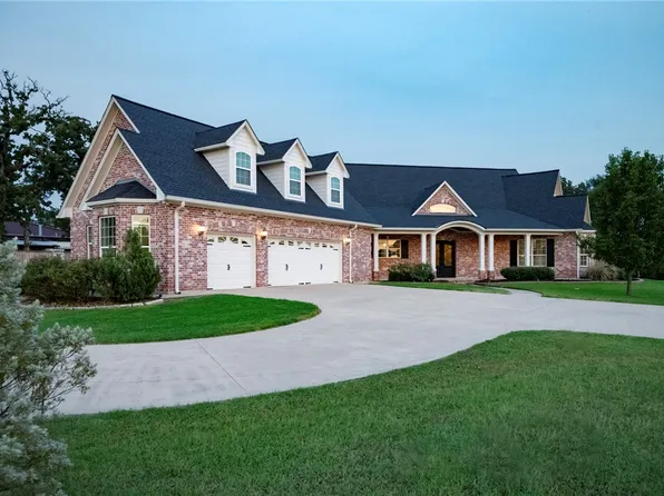 1964 Freestone Dr, College Station, TX 77845