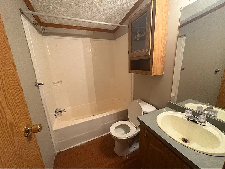 8443 Quill Dr — Photo 8
