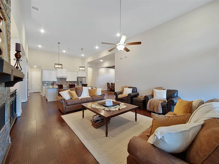 15527 Salmon Springs Dr — Photo 5