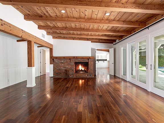 5th image of 4221 W Toluca Lake Ln