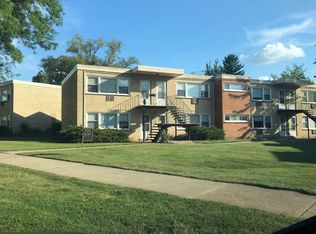 1104 W Hawthorne St APT G, Arlington Heights, IL 60005