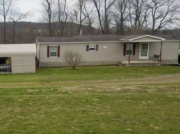 1124 Orchard Ave, Vandergrift, PA 15690