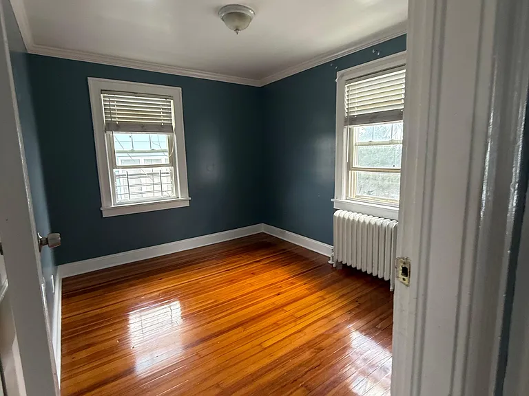 290 Roberts Ave #2 — Photo 7