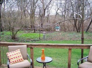 368 Oakbrook Ct, Saline, MI 48176
