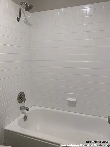 9526 Dunhill — Photo 22