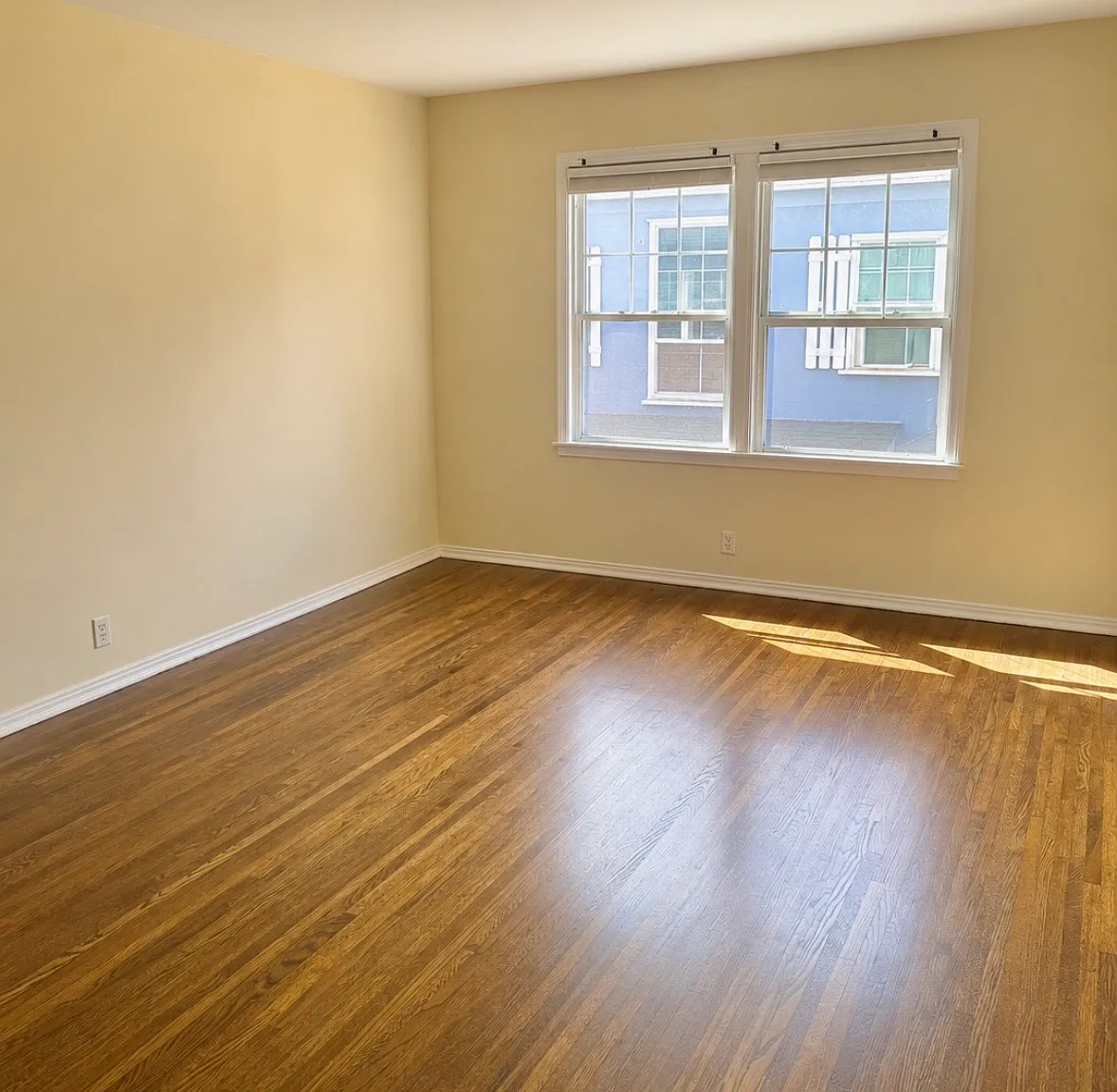 2 bed, 800 sqft, $2,550 — Photo 4