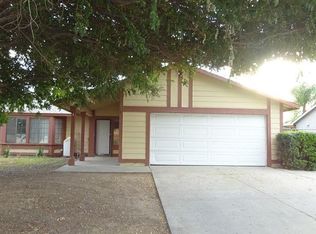 738 Harding St, Hemet, CA 92543