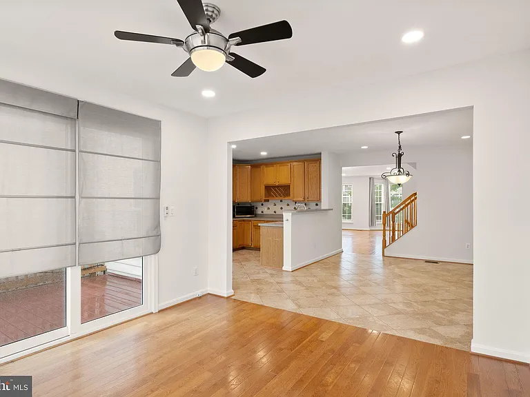 42685 Rolling Rock Sq — Photo 17