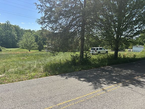 2nd image of 9153 Old Highway 46
