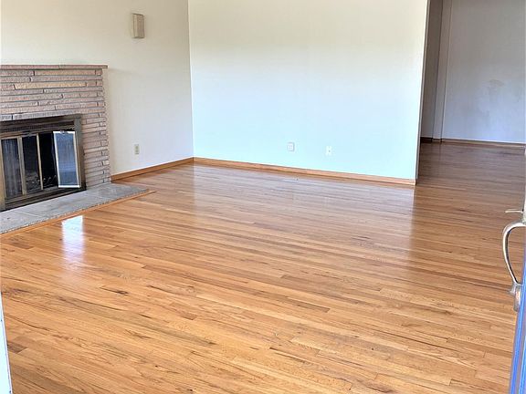 3rd image of 1621 Samedra St
