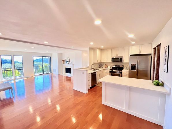 10 Harbor Oak Dr #1