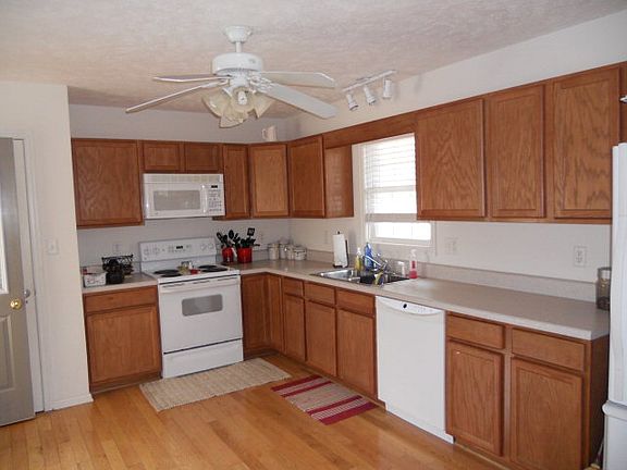 5th image of 737 Hite St
