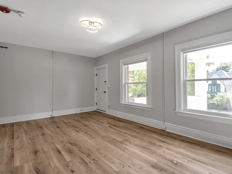 273 Richmond Avenue — Photo 20