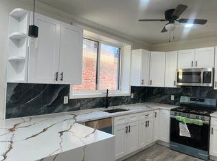 174 E 54th St #3, Brooklyn, NY 11203