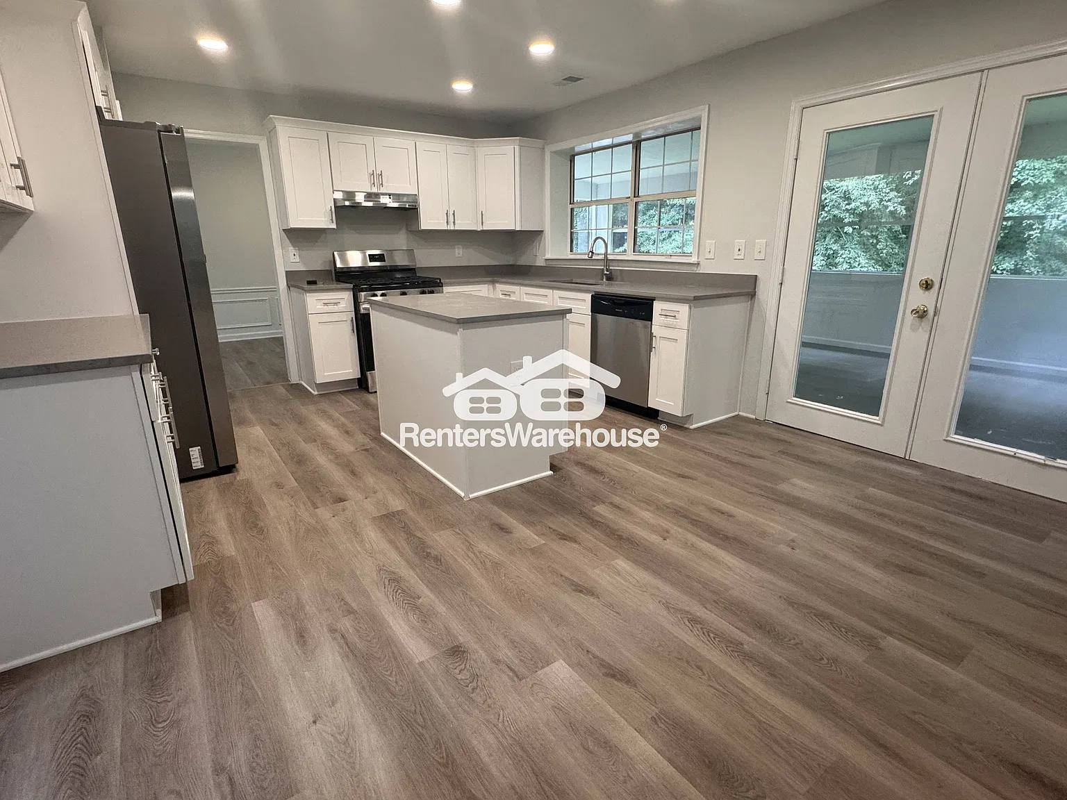 Renovated 4/2.5 Alpharetta Home — Photo 4
