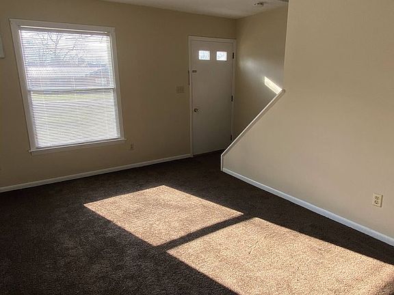 4th image of 1003 Walnut Ave #10