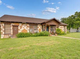 204 Brewster Ave, Florence, TX 76527