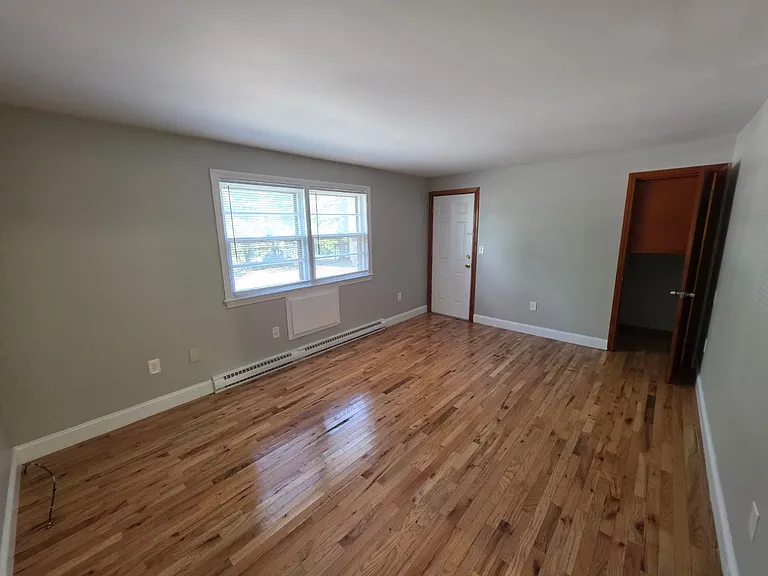 148 Bradford Ave #7B — Photo 5